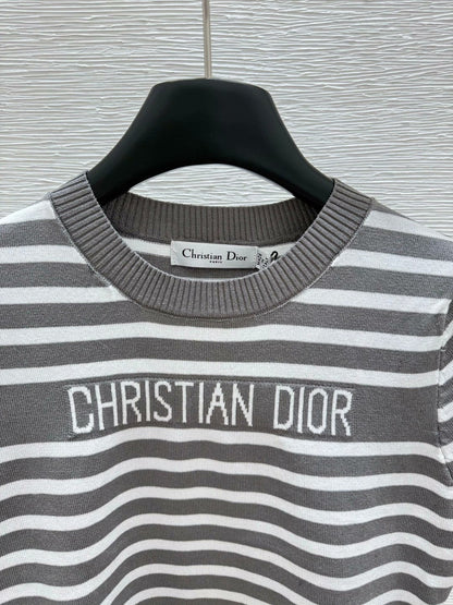 25 Summer striped knitted round neck short sleeves