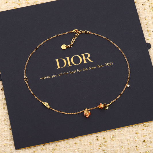 25 Rose Necklace