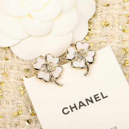 New four-leaf clover double C earrings
