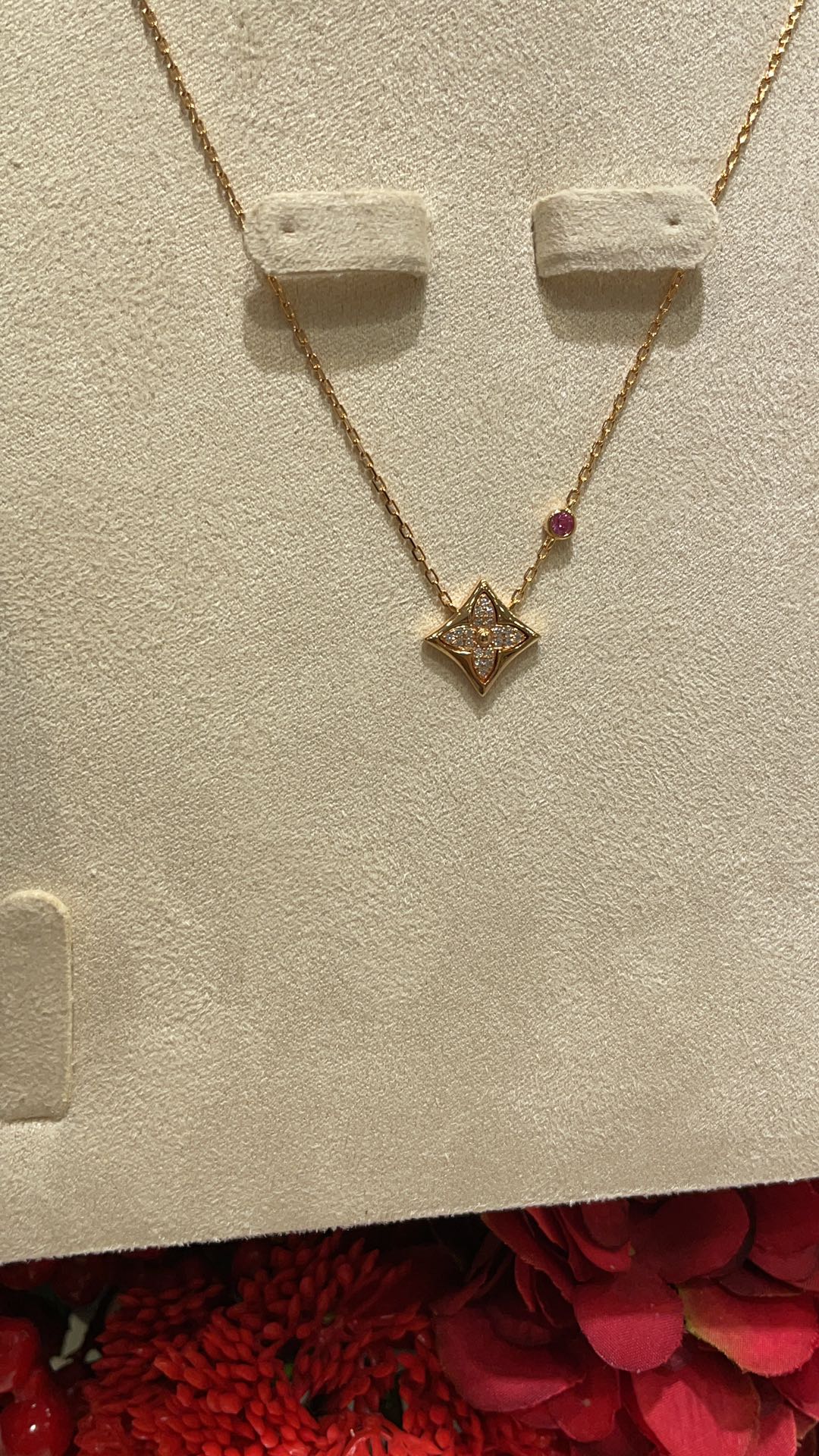 New full diamond floral square necklace