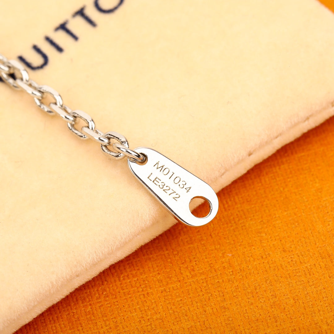 Full diamond foldable airplane necklace