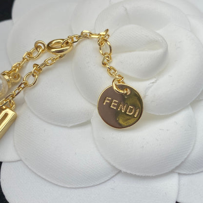 New lock pearl bracelet