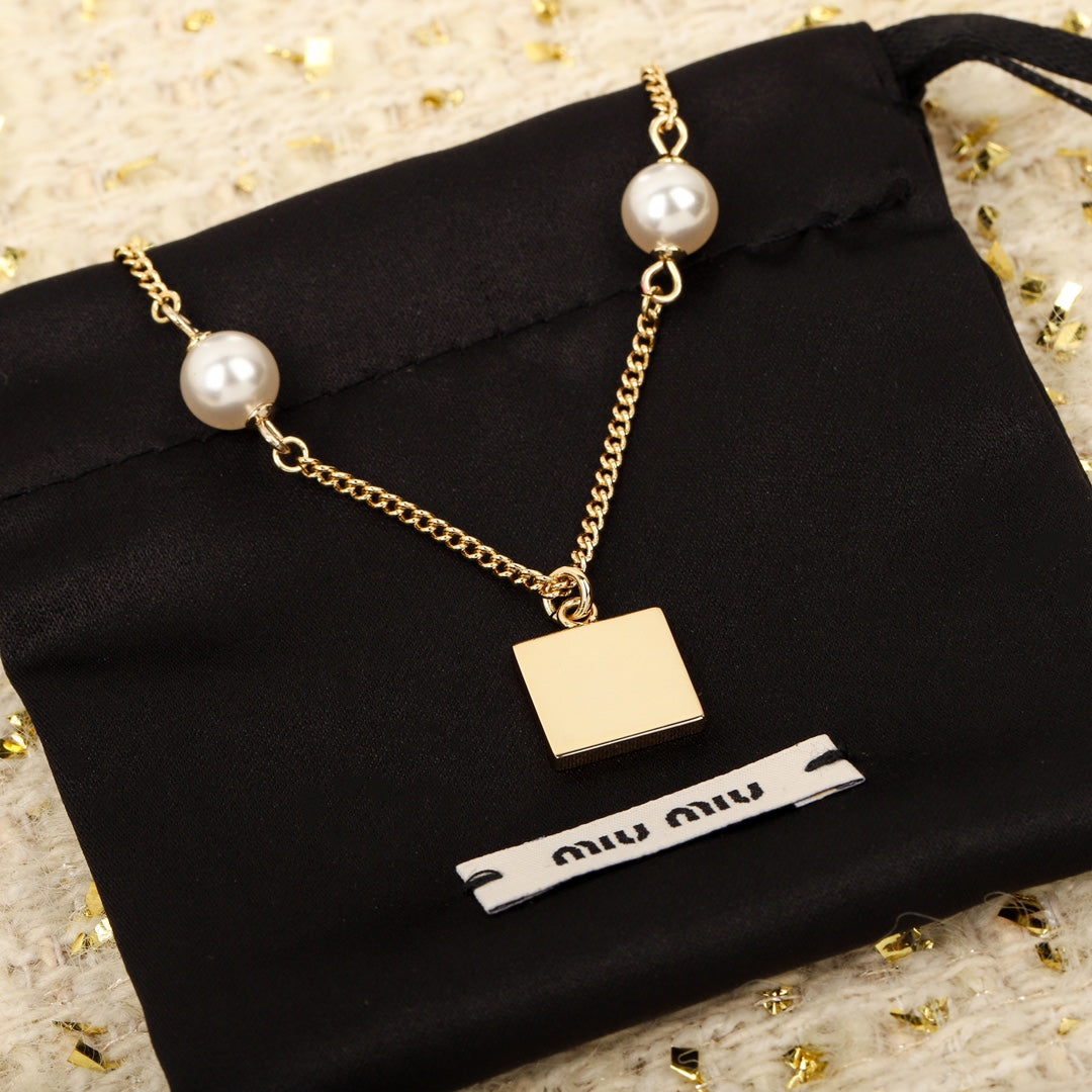 New Square Pearl Necklace