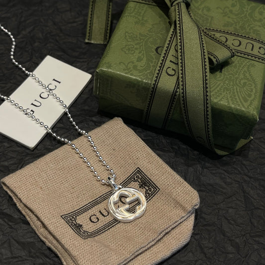 Classic round bead Double G necklace