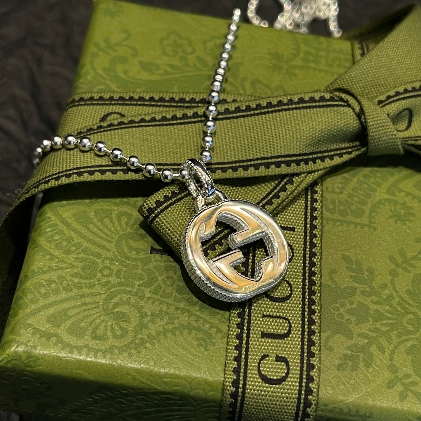 Classic round bead Double G necklace