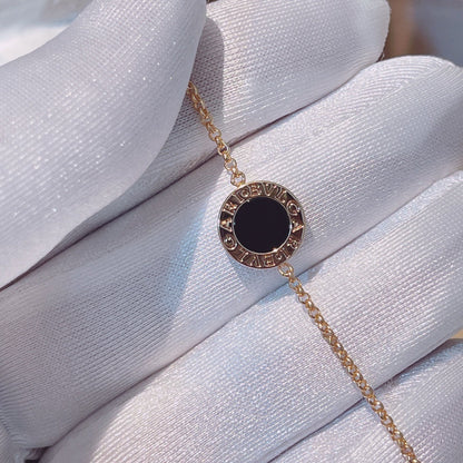 Black and white double-sided single flower bracelet