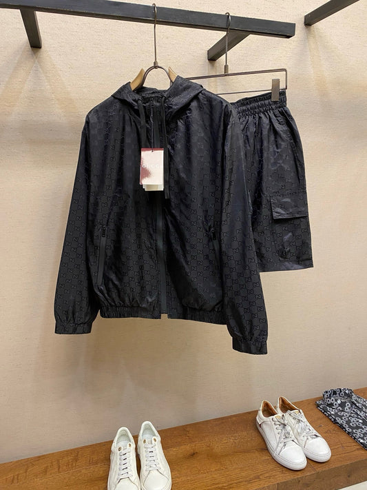 Lightweight nylon cargo pocket jacquard shorts