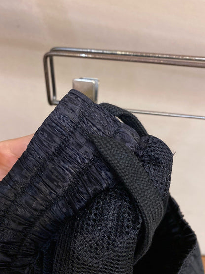 Lightweight nylon cargo pocket jacquard shorts