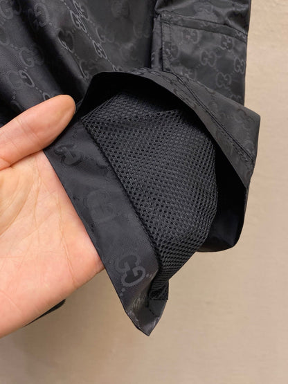 Lightweight nylon cargo pocket jacquard shorts