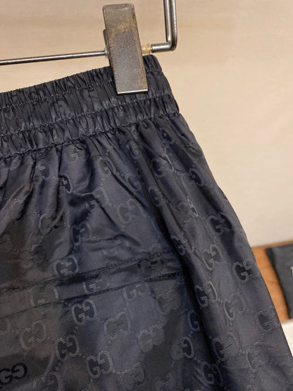 Lightweight nylon cargo pocket jacquard shorts