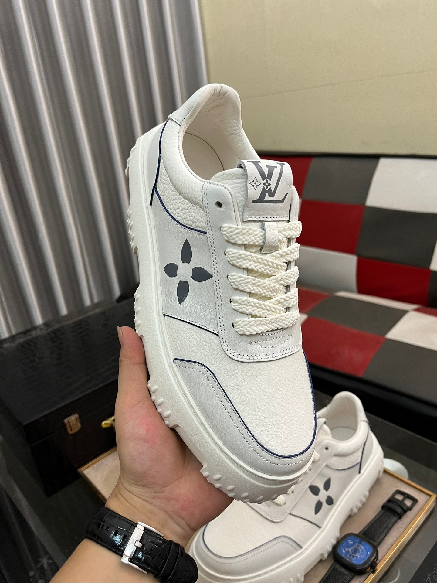 L Men's casual shoes