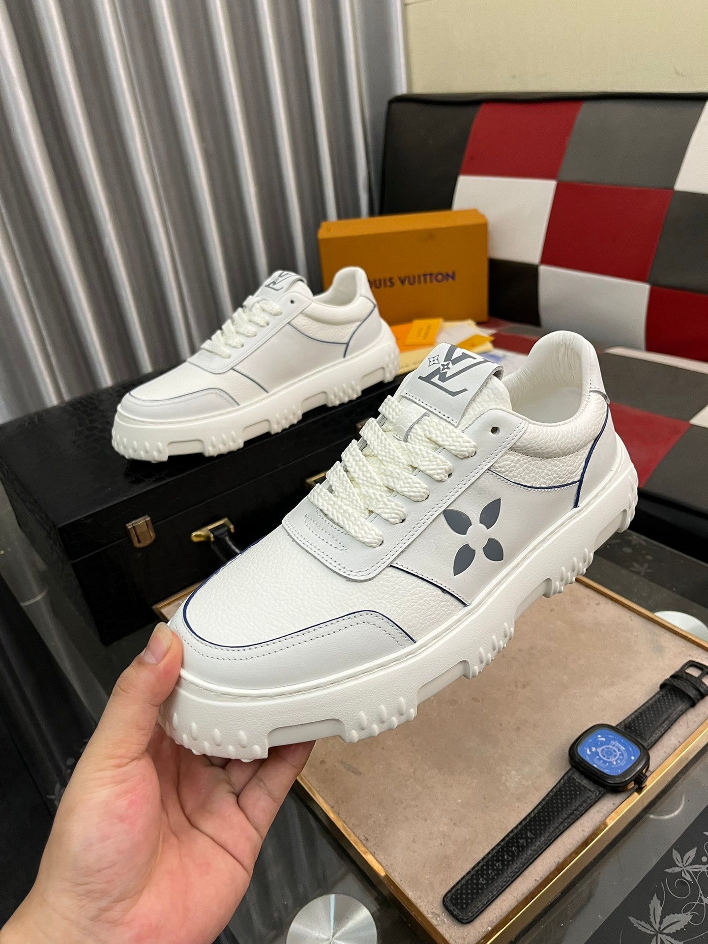 L Men's casual shoes