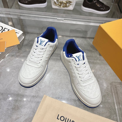 L Men's Sneakers