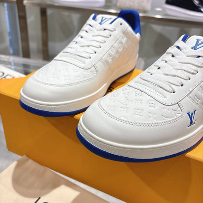 L Men's Sneakers