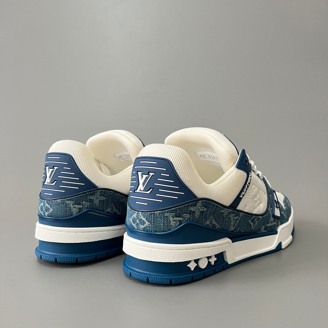 Denim shoes with brand logo on the side