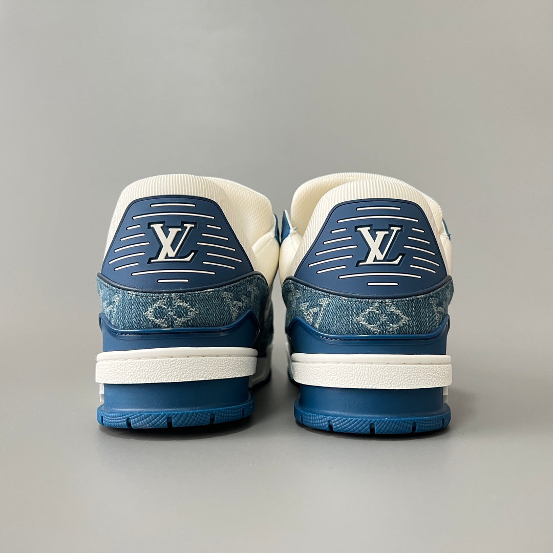 Denim shoes with brand logo on the side