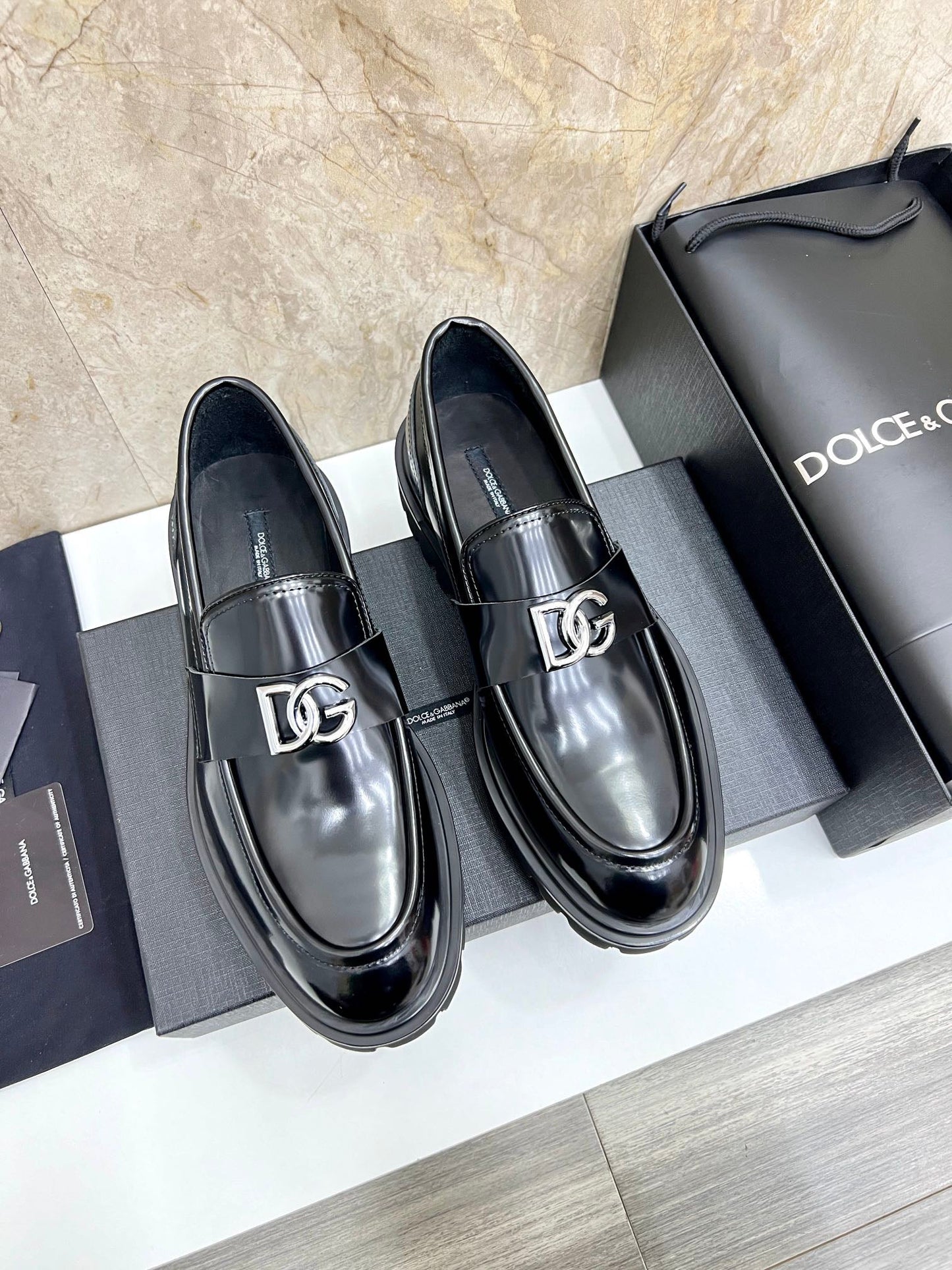 D Men's Buckle Leather Shoes