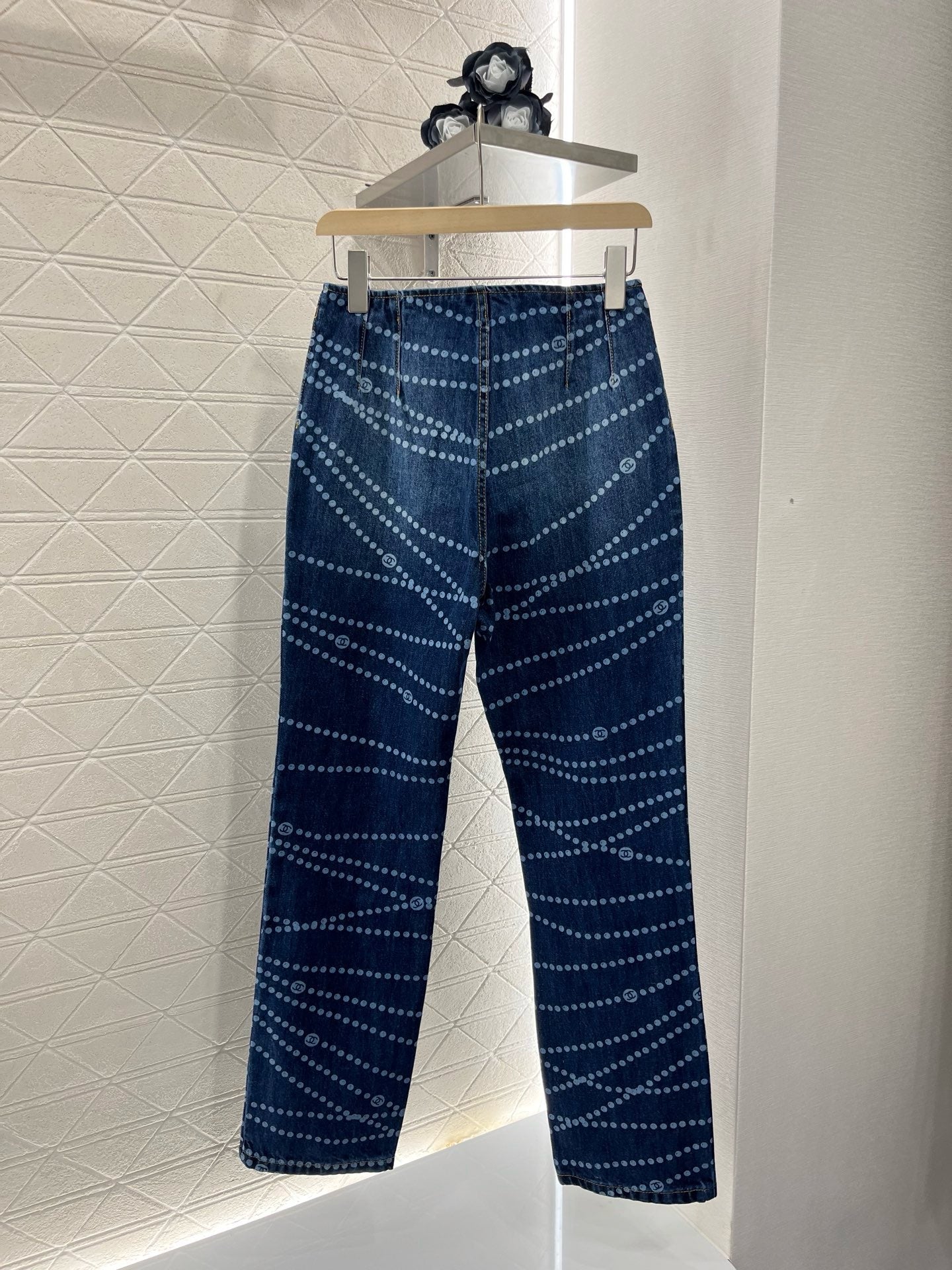 2025SS New Product Laser Pearl Chain Pocket Jeans