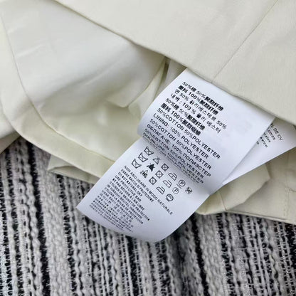25 New style lapel long sleeve jacket