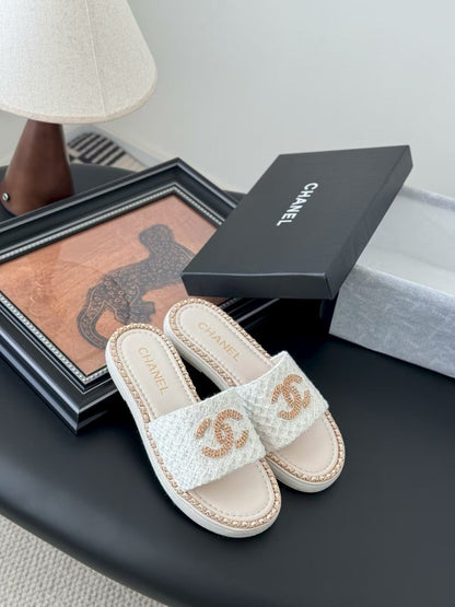 2025 Spring And Summer New Chain Shoes Collection