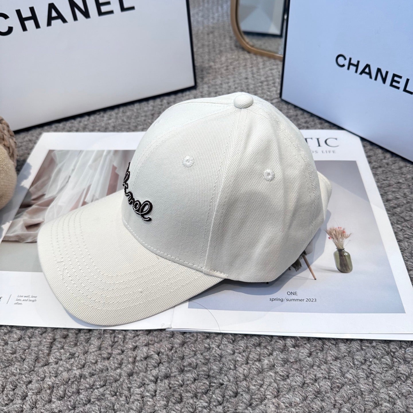 New Minimalist Embroidered Logo Baseball Cap