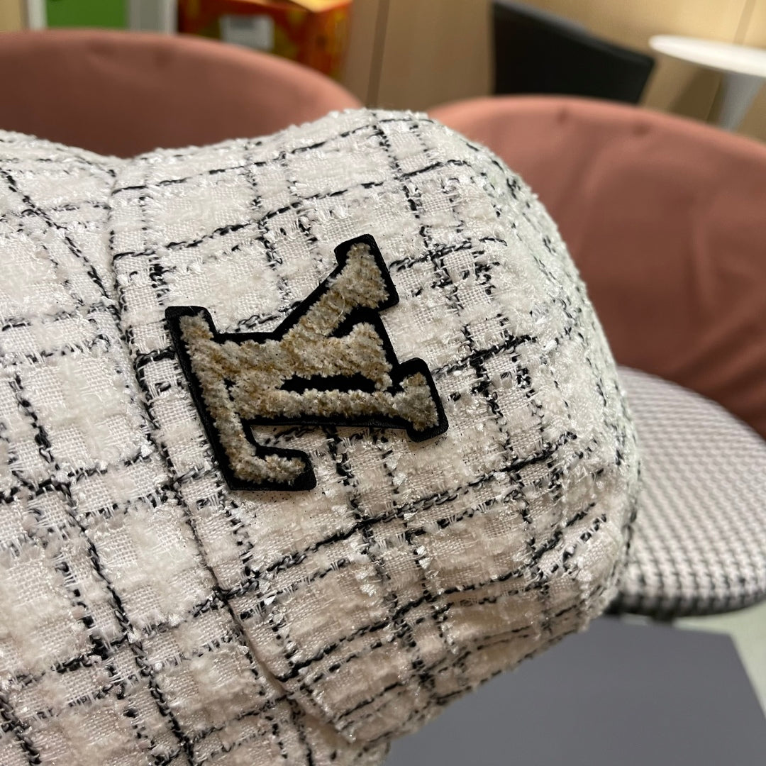 New Small Label Checkered Fisherman's Hat for Women