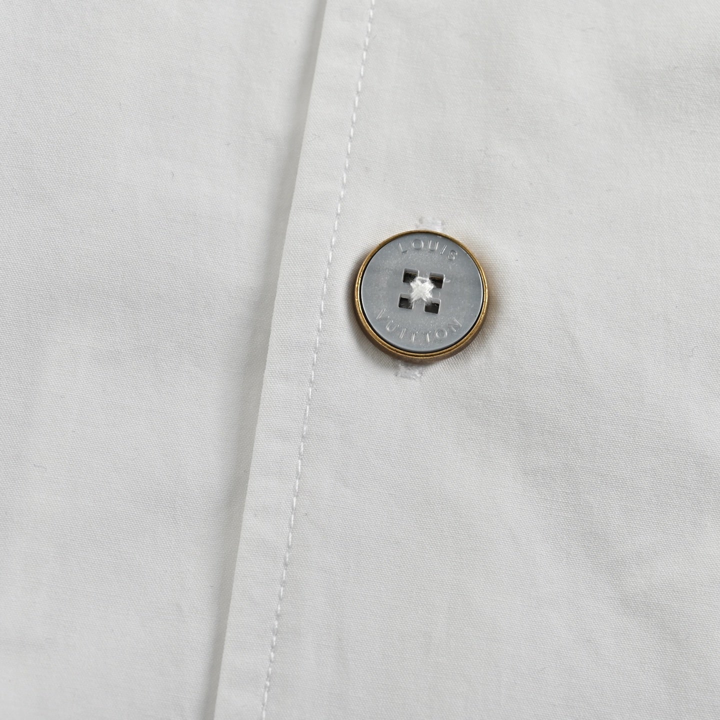 25ss Embossed double pocket short sleeve shirt