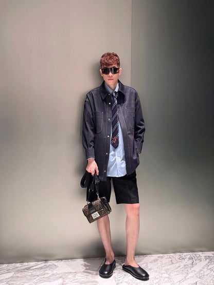 Fe 25Solid color Bermuda shorts