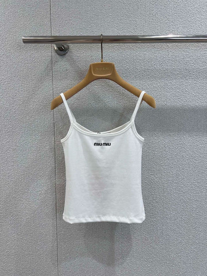 25 Lettering embroidered camisole
