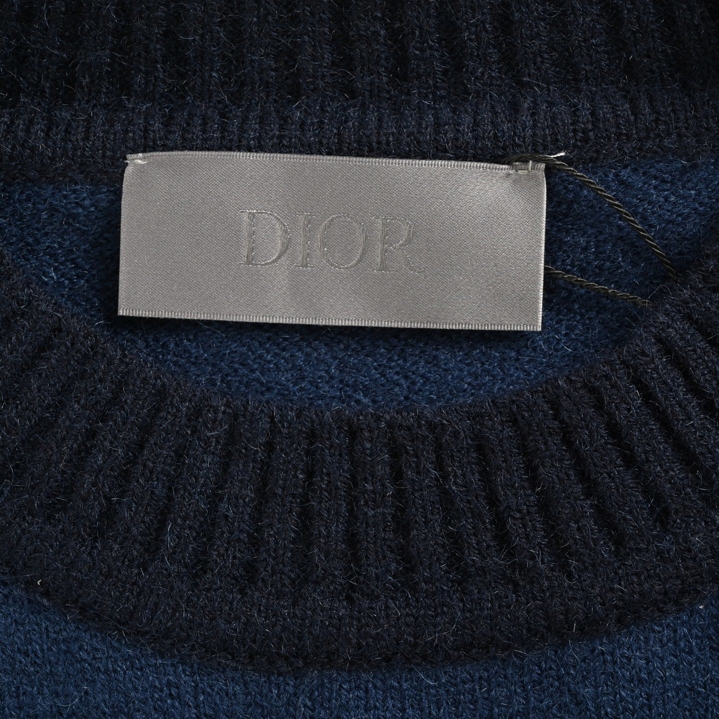25Fw 25Fw Blue Gradient Stripe Patch Crew Neck Sweater