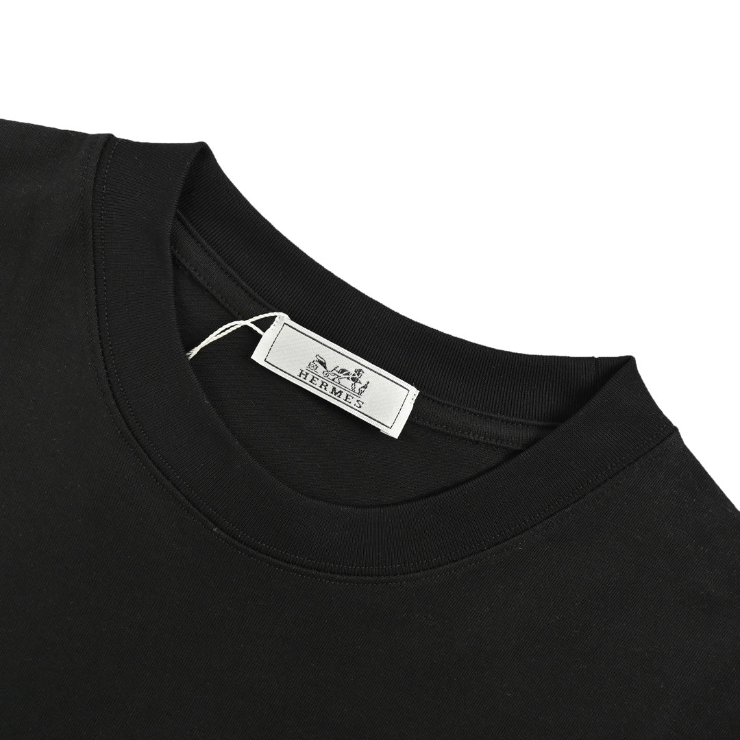 Small embroidered short sleeved shirt