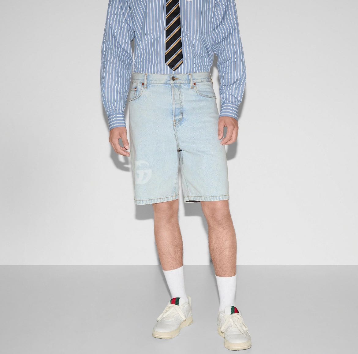 G 25 Washed blue denim shorts