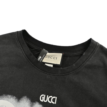 g 25 Washed cursive letter printed short sleeved shirt