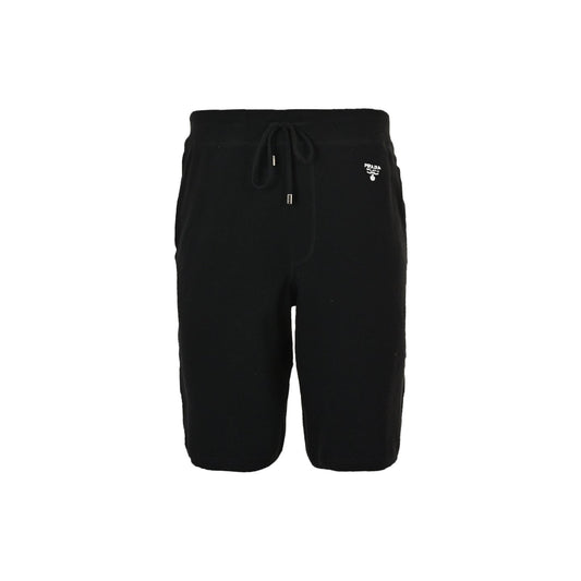 P 25 Embroidered drawstring shorts with small label on the back pocket