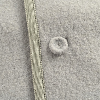 25 Hemmed wool cardigan jacket
