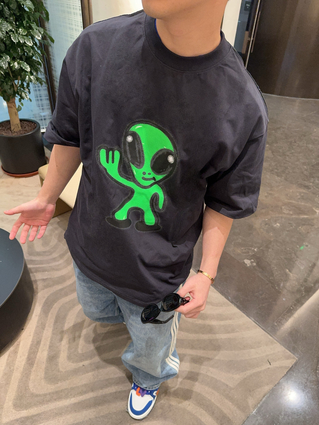 25ss Dissolve Smiling Alien Short Sleeve