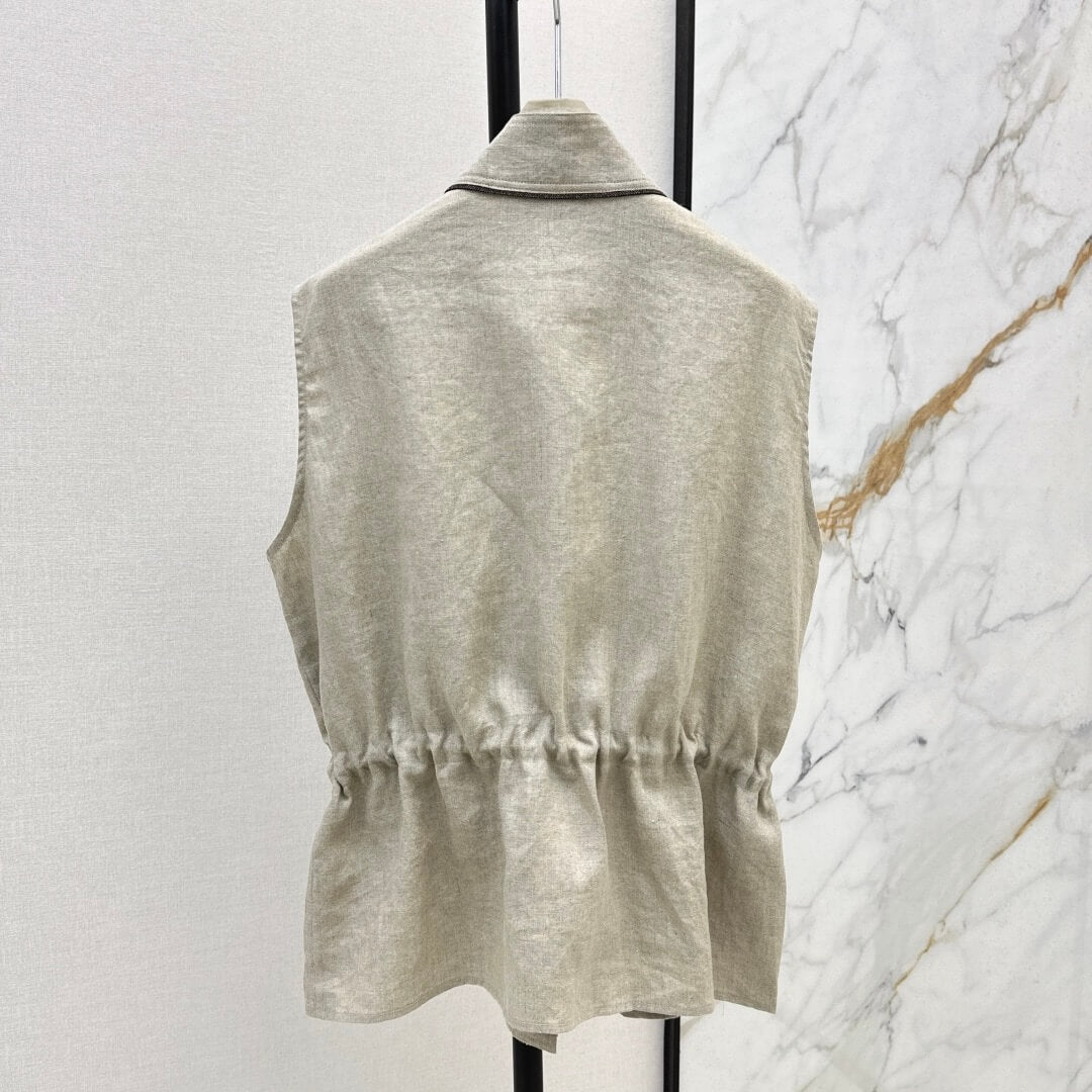 Minimalist Tailored Vest – Elegant & Slimming