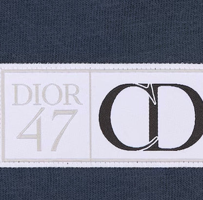 number logo short sleeves