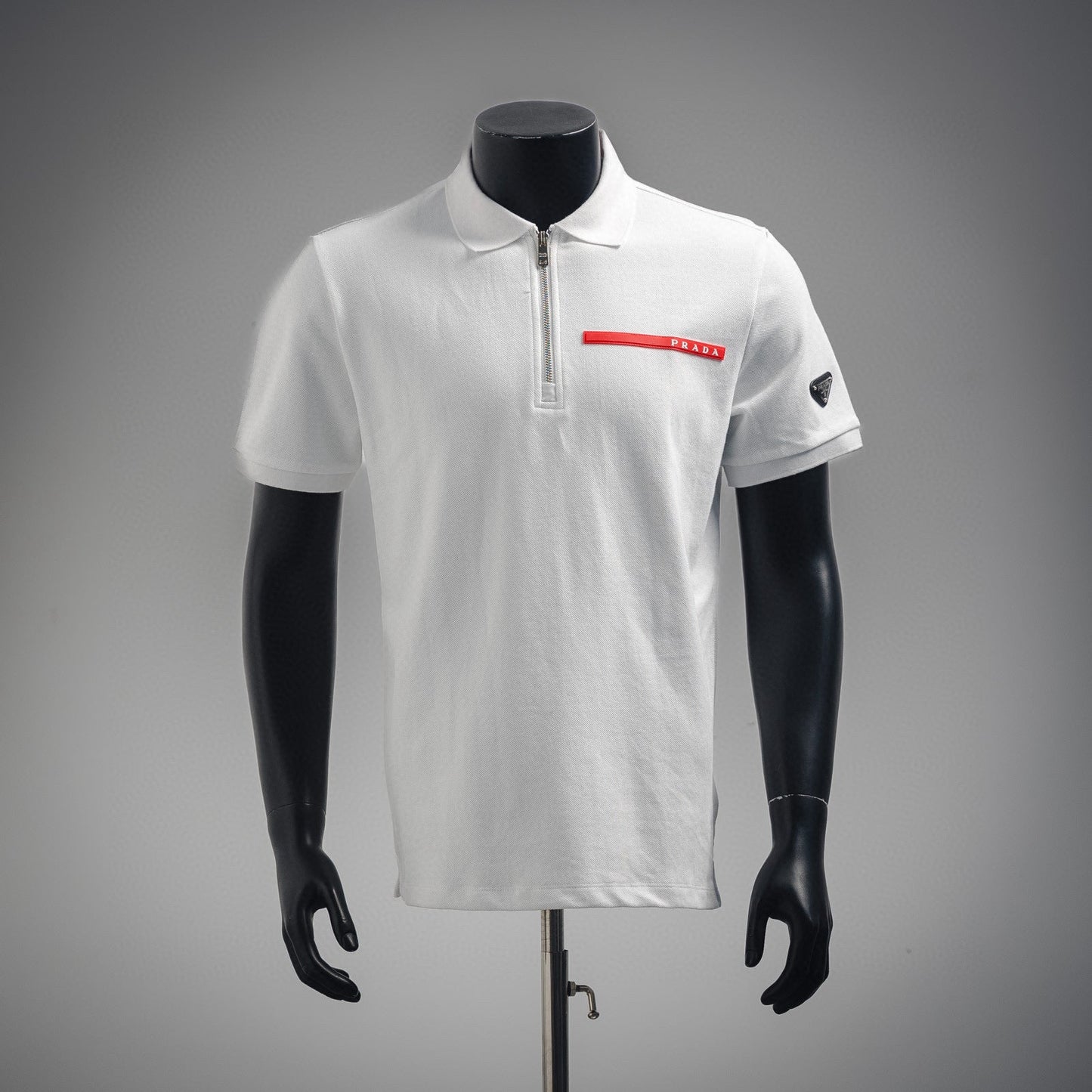 Red silicone trim with half zipper Polo short sleeved shirt