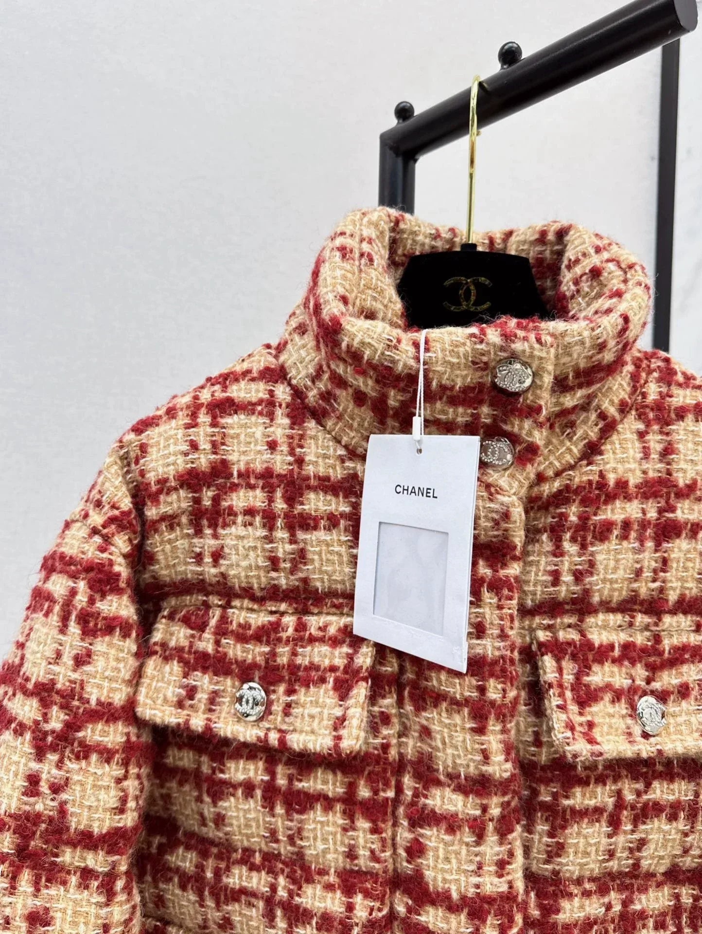 25 Skiing tweed plaid stand up collar down