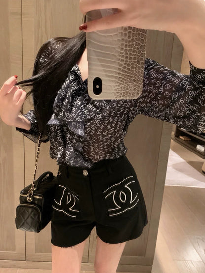 25 Summer new contrast color positioning embroidery pocket denim shorts