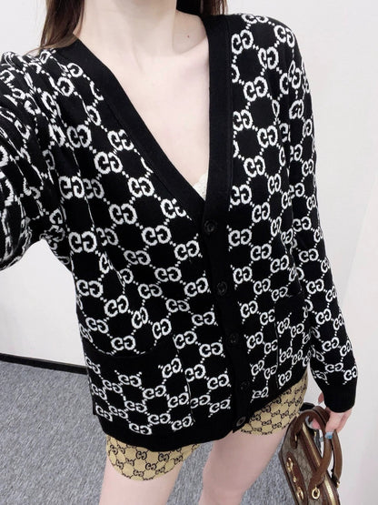 G 25 Reversible jacquard knit cardigan