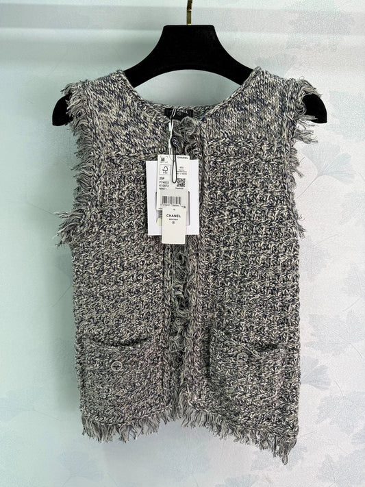 2025 fringed knitted vest