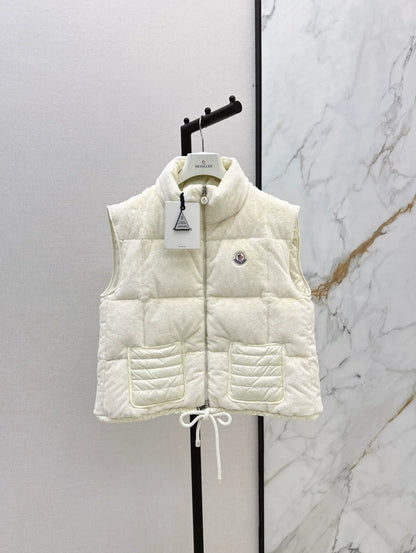 25 Mao Mao Down Vest