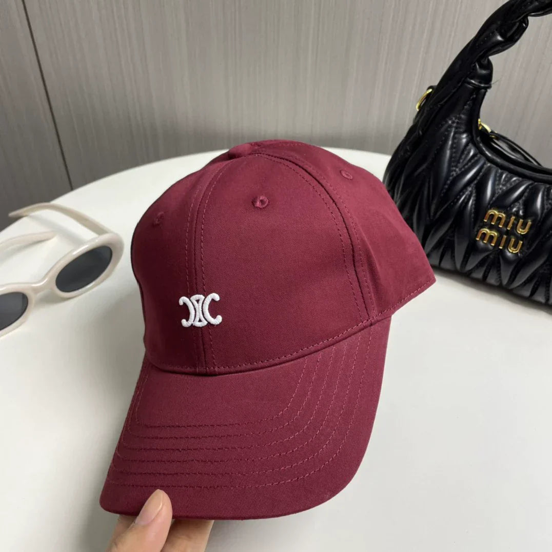 Simple embroidered logo baseball cap