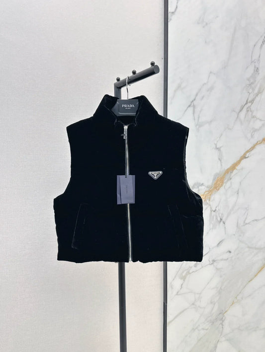 25 Small stand collar velvet down vest
