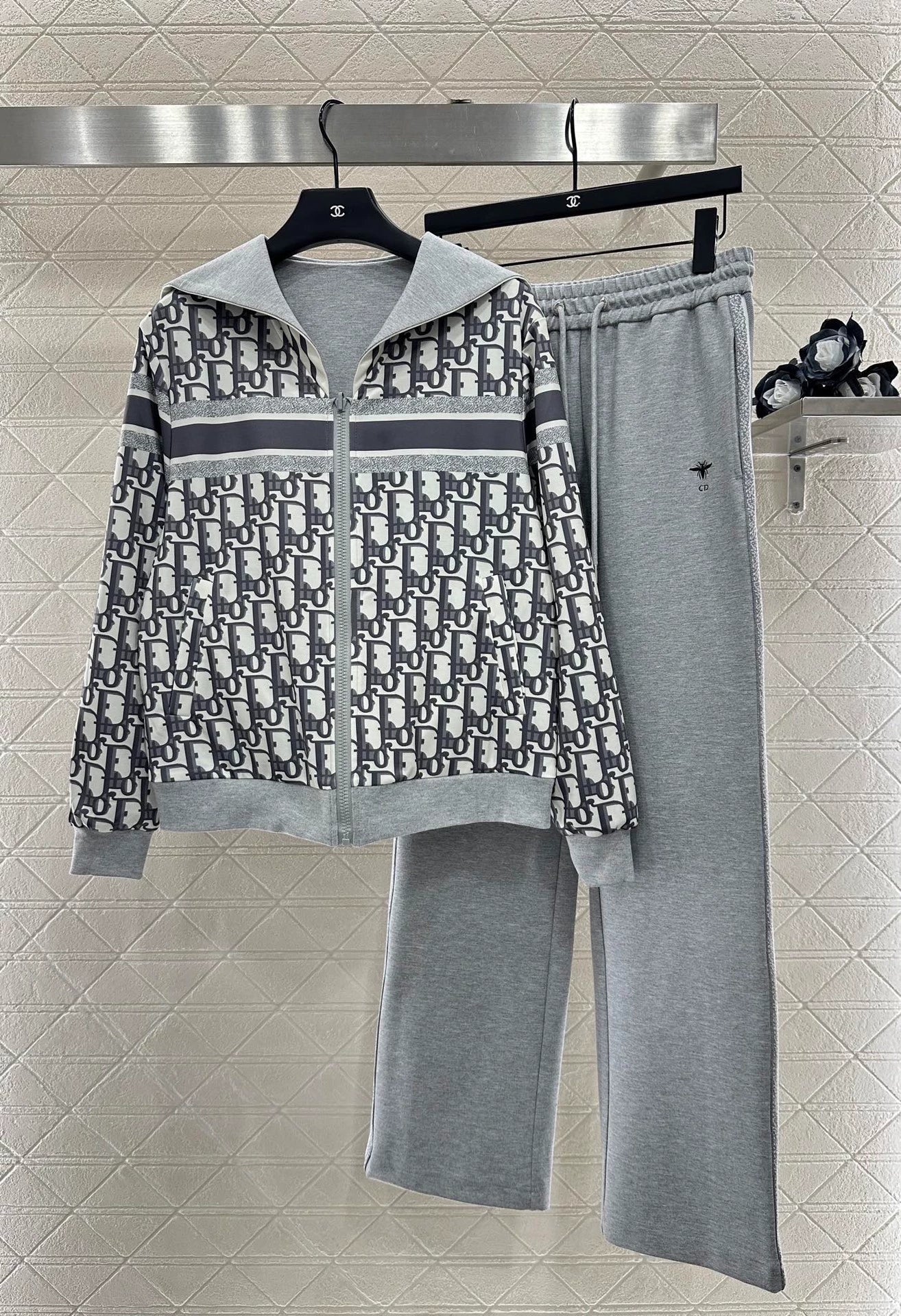 25fw Double sided hooded jacket and long pants set