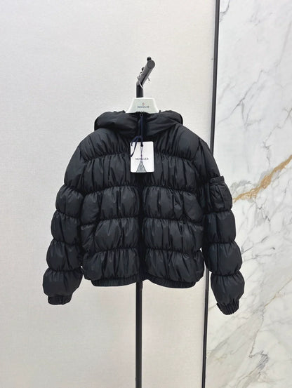 25 Pleated decorative hooded down jacket
