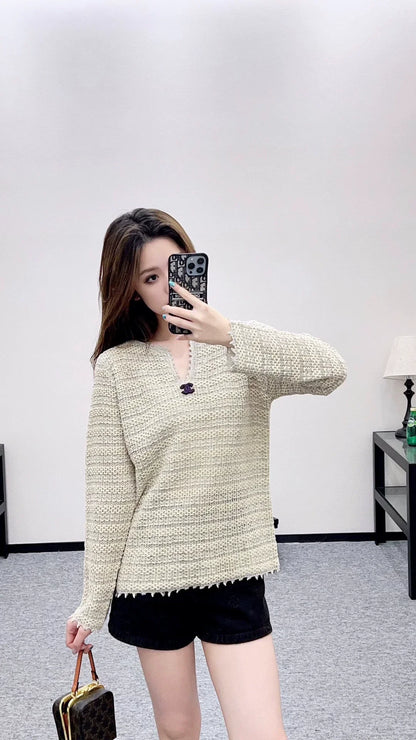 C 25 Horizontal striped knitted long sleeves