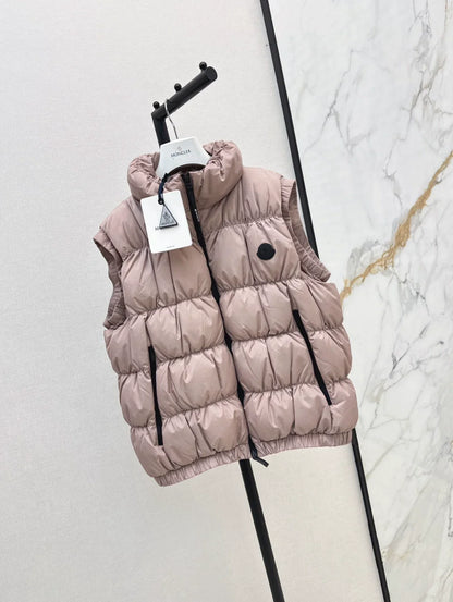 25 Collar decoration down vest